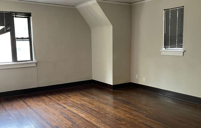 Dreamvesting Rentals (3306 Burt St) (Nottingham)