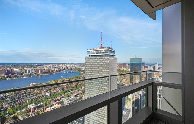 3 beds, 3.5 baths, 3,696 sqft, $60,000, Unit 5801