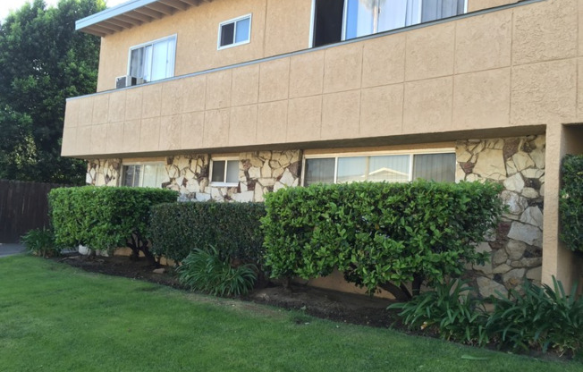 8343 Amigo Avenue