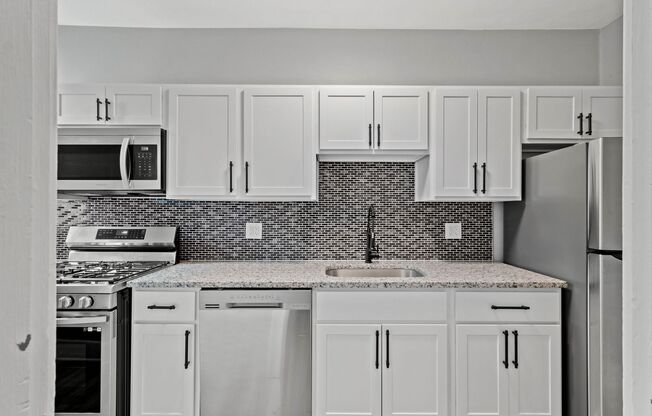 Stunning 3 bedroom home in Homestead available August 1st!