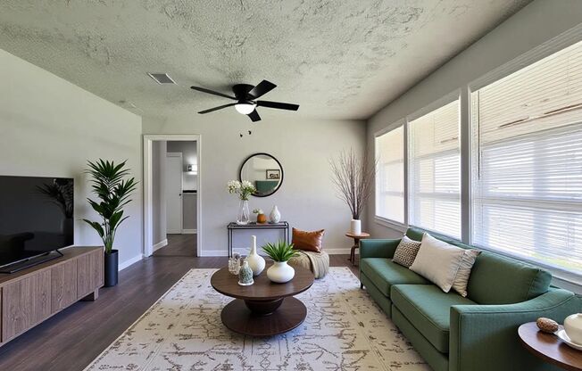Welcome to this inviting single-family residence in the desirable South Park/Sunnyside area of Houston. This well-maintained home offers approximately 1505 sqft of living space, featuring 4 bedrooms, 2 full bathrooms, and a thoughtfully designed, spacious