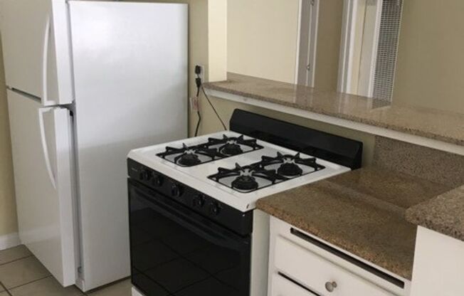 1 bed, 1 bath, $1,750, Unit 04