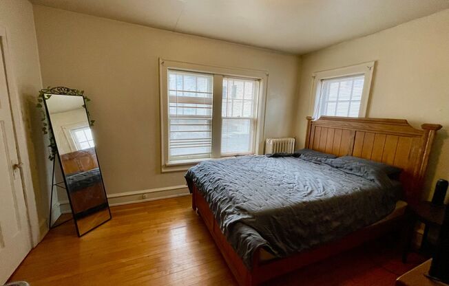 1 bed, 1 bath, $995, Unit 107