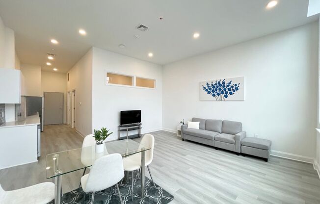1 bed, 1 bath, 546 sqft, $1,195, Unit Unit 34
