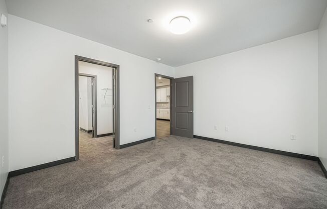 3 beds, 2 baths, 1,378 sqft, $2,350, Unit 805