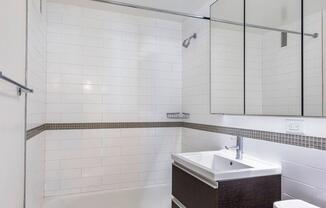 2 beds, 1.5 baths, 839 sqft, $6,195, Unit TH-6