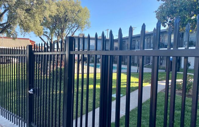 1 bed, 1 bath, 650 sqft, $1,100, Unit 139-Q