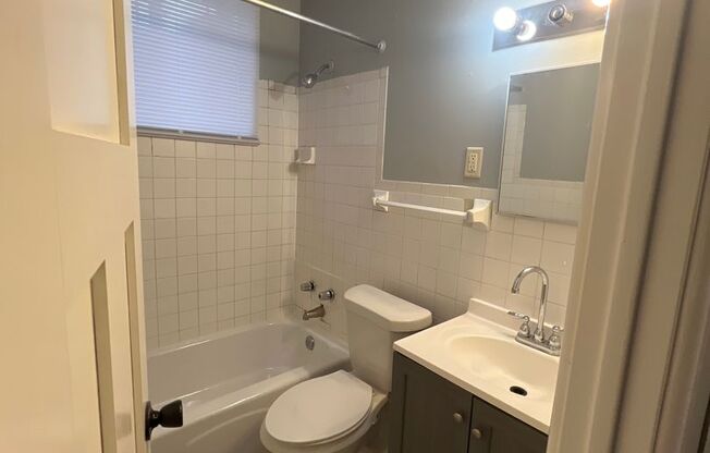 2 beds, 1 bath, 750 sqft, $1,250, Unit 101