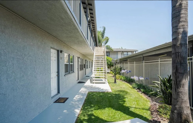 380 S. Sierra Madre Blvd.