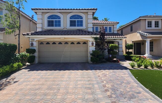 Stunning 2 Story in Royal Highlands