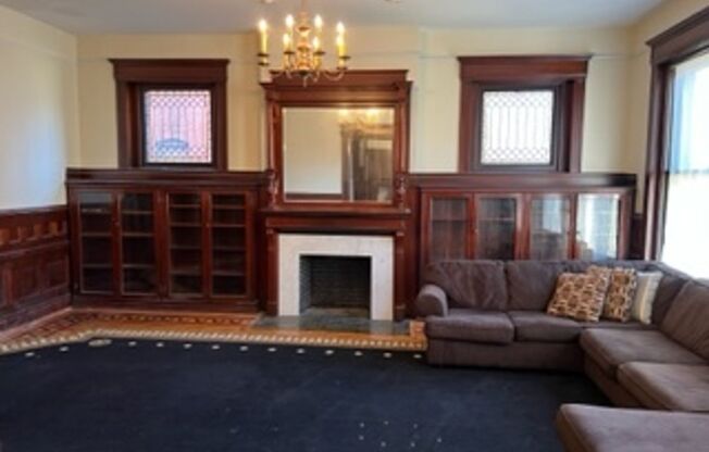 Beautifully Restored Old Louisville Victorian Mansion