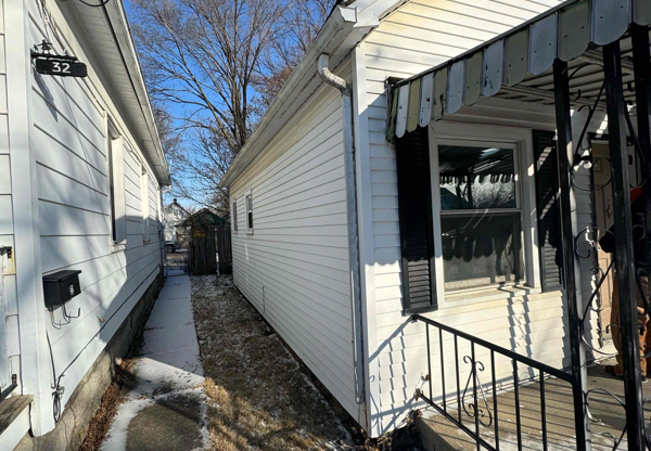 30 W OAKLAND ST