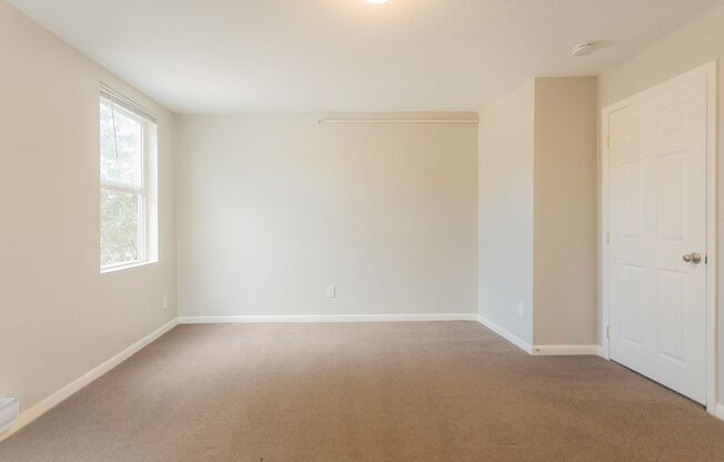 2 beds, 2 baths, 950 sqft, $2,995, Unit 201