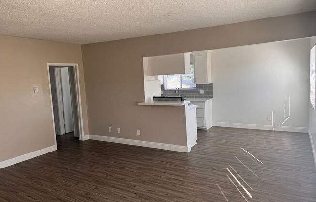 2 beds, 1 bath, $1,895, Unit 9