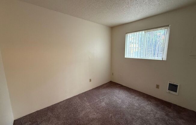 2 beds, 1 bath, 669 sqft, $1,245, Unit 39