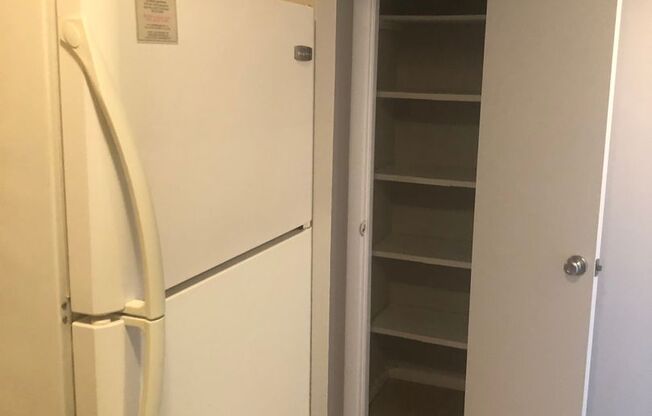 2 beds, 2 baths, 1,042 sqft, $1,249, Unit 5731B