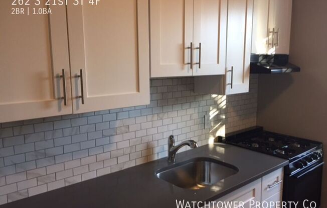 262 S 21st St