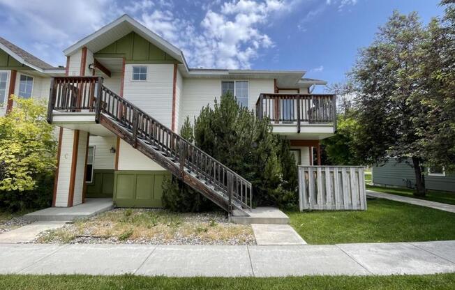 1098 LONGBOW LN