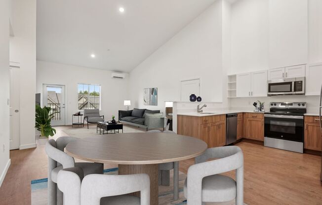 3 beds, 2 baths, 1,329 sqft, $2,199, Unit 67