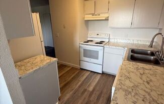 44 6th Street Apartments