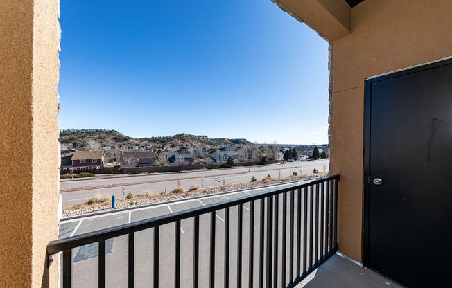 2 beds, 2 baths, 855 sqft, $1,795, Unit 5661 #203 Silverstone