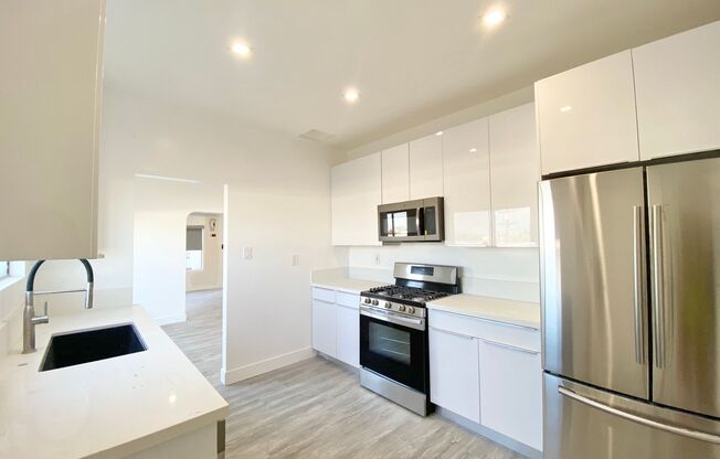 627 Brittania Street Apartments