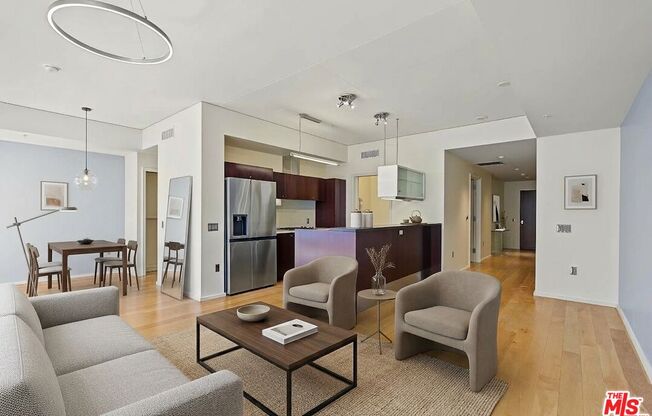 1 bed, 1.5 baths, 1,090 sqft, $3,000, Unit 302