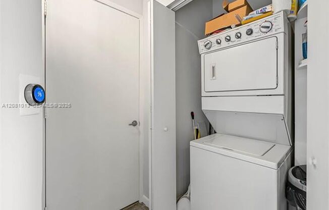 2 beds, 2 baths, $3,400, Unit # 1106