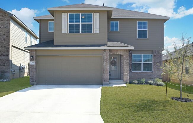 Beautiful 5 Bedroom Home!