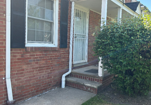 3381 COLWYN RD