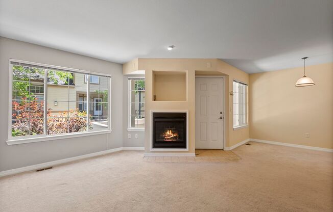 Beautiful 2 Bed 2.5 Bath Townhouse in SE Fort Collins!