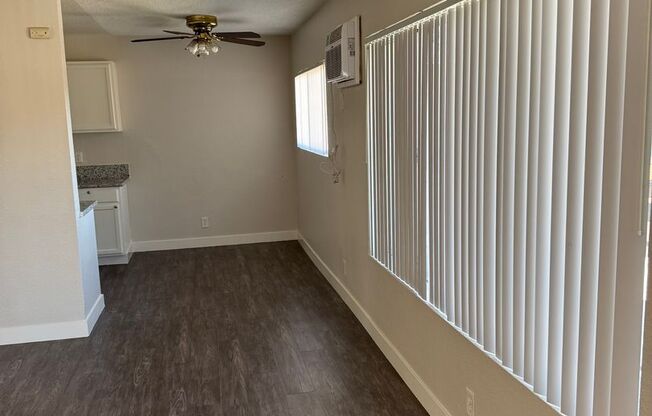 2 beds, 1 bath, 850 sqft, $2,250, Unit 14