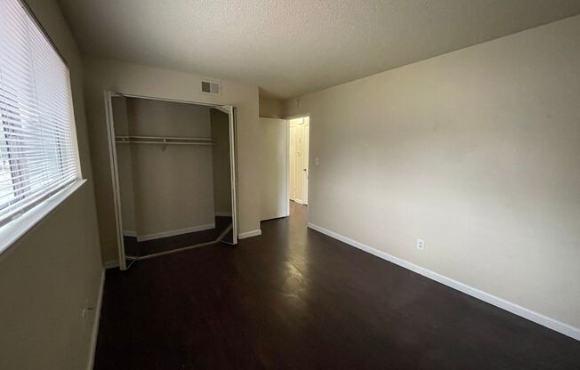 2 beds, 1 bath, $1,500