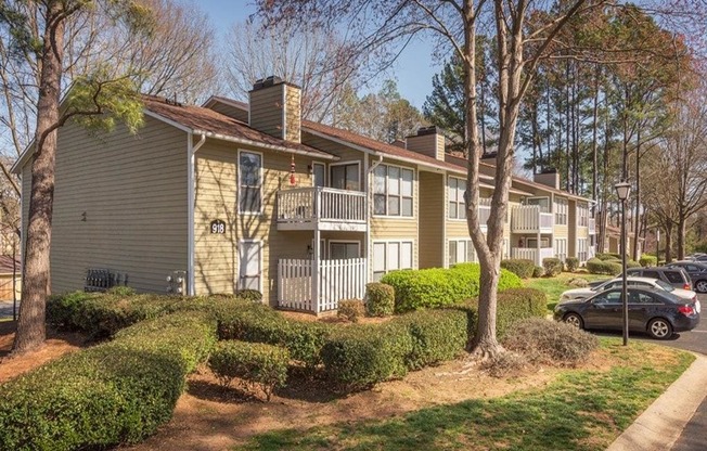 Reserve at Providence Charlotte NC photo of plenty of green spaces