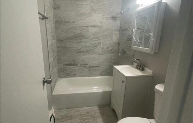 1 bed, 1 bath, $1,250, Unit 3620 - 11