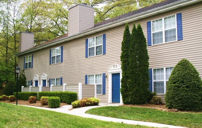 2 beds, 2.5 baths, 1,350 sqft, $1,695, Unit 23