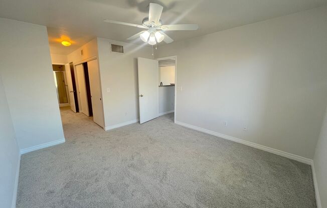 2 beds, 2 baths, $1,395, Unit UNIT 2004