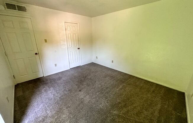 1 bed, 1 bath, 600 sqft, $675, Unit Unit 207