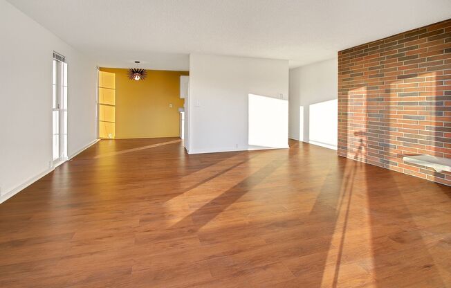 Fremont View - 525 N Bowdoin Place