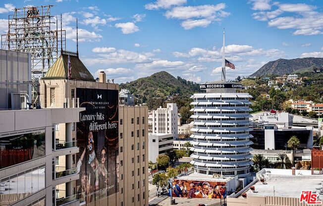 2 beds, 3 baths, 1,600 sqft, $6,800, Unit 9I