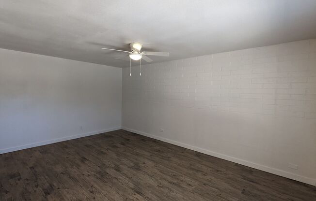 2 beds, 1.5 baths, 900 sqft, $1,250, Unit 25