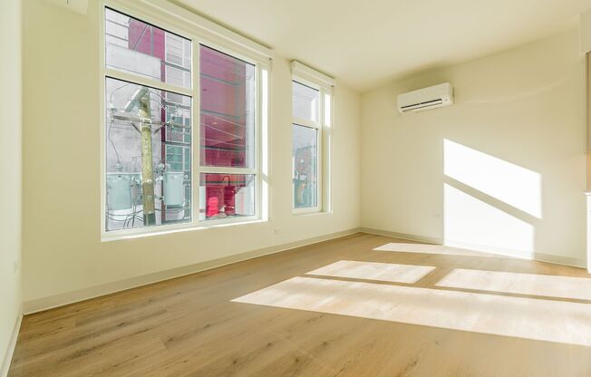 1 bed, 1 bath, 389 sqft, $2,575, Unit 309