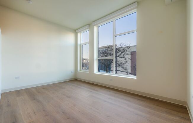 1 bed, 1 bath, 389 sqft, $2,415, Unit 318