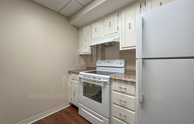 1 bed, 1 bath, 765 sqft, $995, Unit TH 405