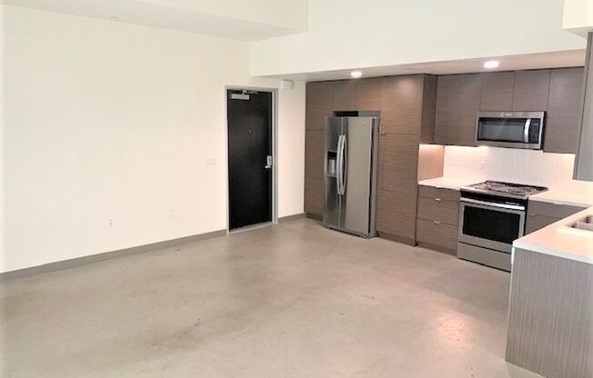 1 bed, 1 bath, 640 sqft, $3,095, Unit 104