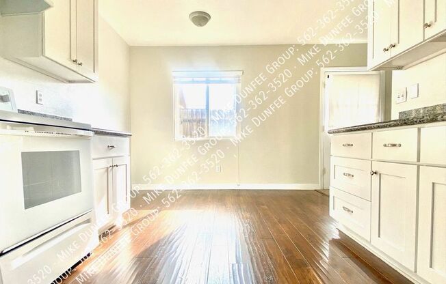 1021 ROSEWELL AVE