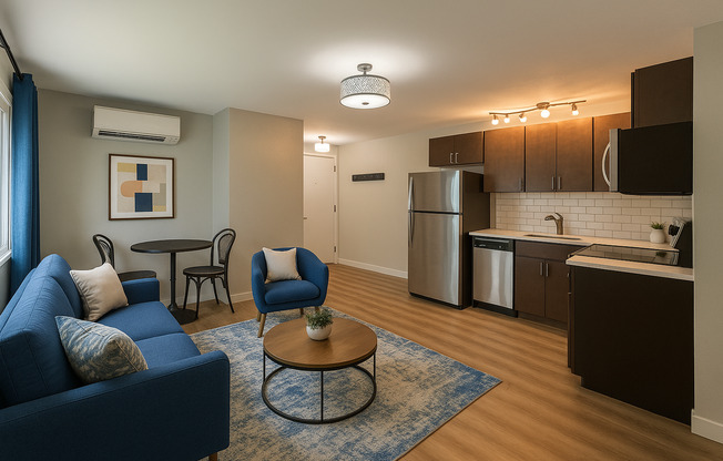 2205 Bryant Ave: The Lowry Hill Nook
