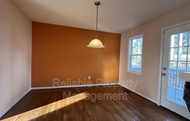 1309 E STONEMASON DR