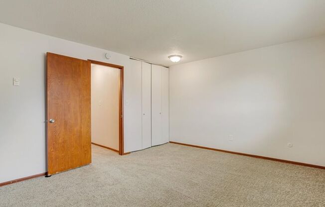 2 beds, 1.5 baths, 1,100 sqft, $1,750, Unit 35