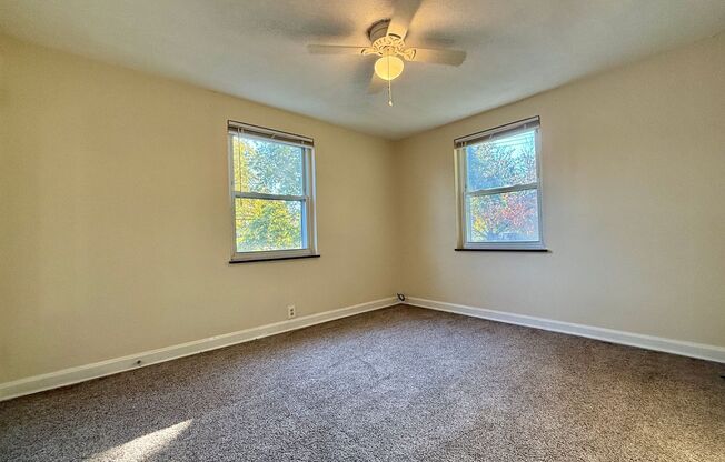 3 beds, 1 bath, $1,550